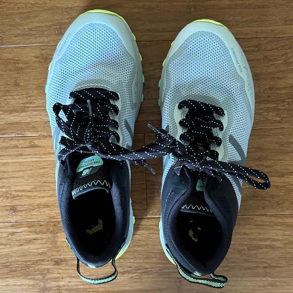 New Balance Women’s Light Gray Mesh Running Shoes with Neon Accents